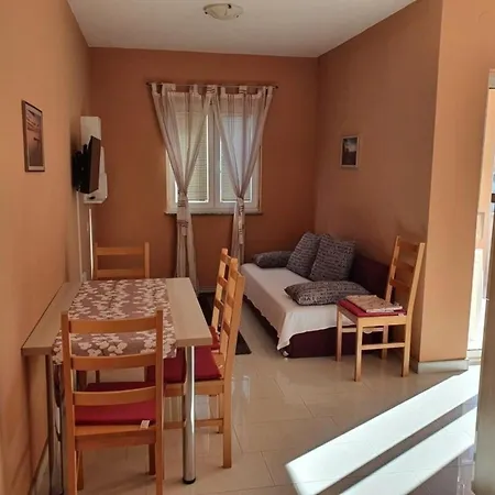 Ferienwohnung Fuer 4 Personen Ca 32 Qm In Privlaka, Dalmatien Norddalmatien Apartment Privlaka (Zadar)