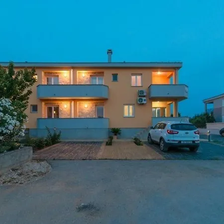 Ferienwohnung Fuer 4 Personen Ca 32 Qm In Privlaka, Dalmatien Norddalmatien * Privlaka (Zadar)